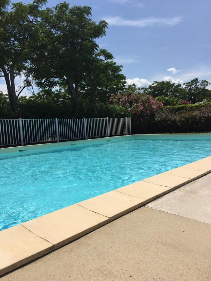 Appartement Residence Prive Avec Parking Wifi Clim Piscine Avignon Luaran gambar