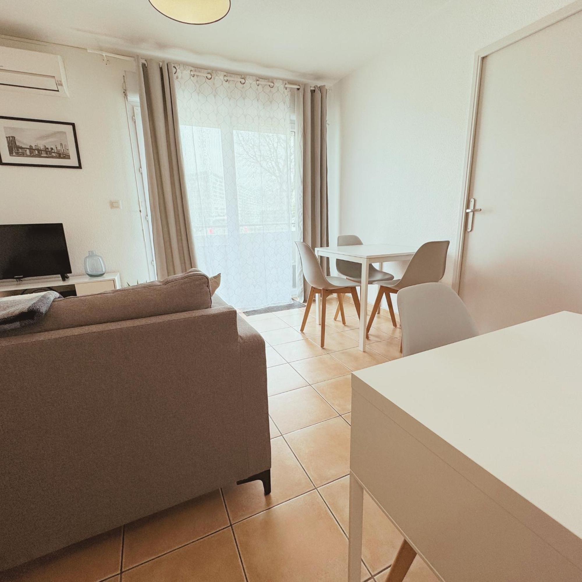 Appartement Residence Prive Avec Parking Wifi Clim Piscine Avignon Luaran gambar